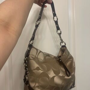 Coach carly hobo bag f15250 vintage medium